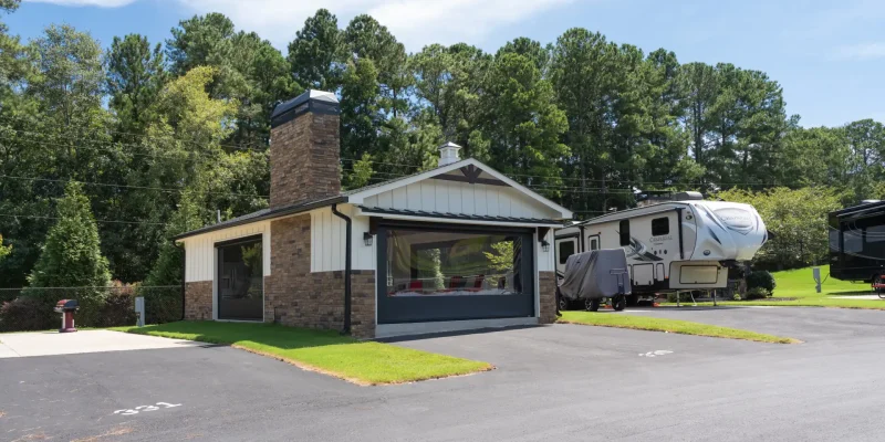 MagnaTrack track retention for windy Georgia retractable screens