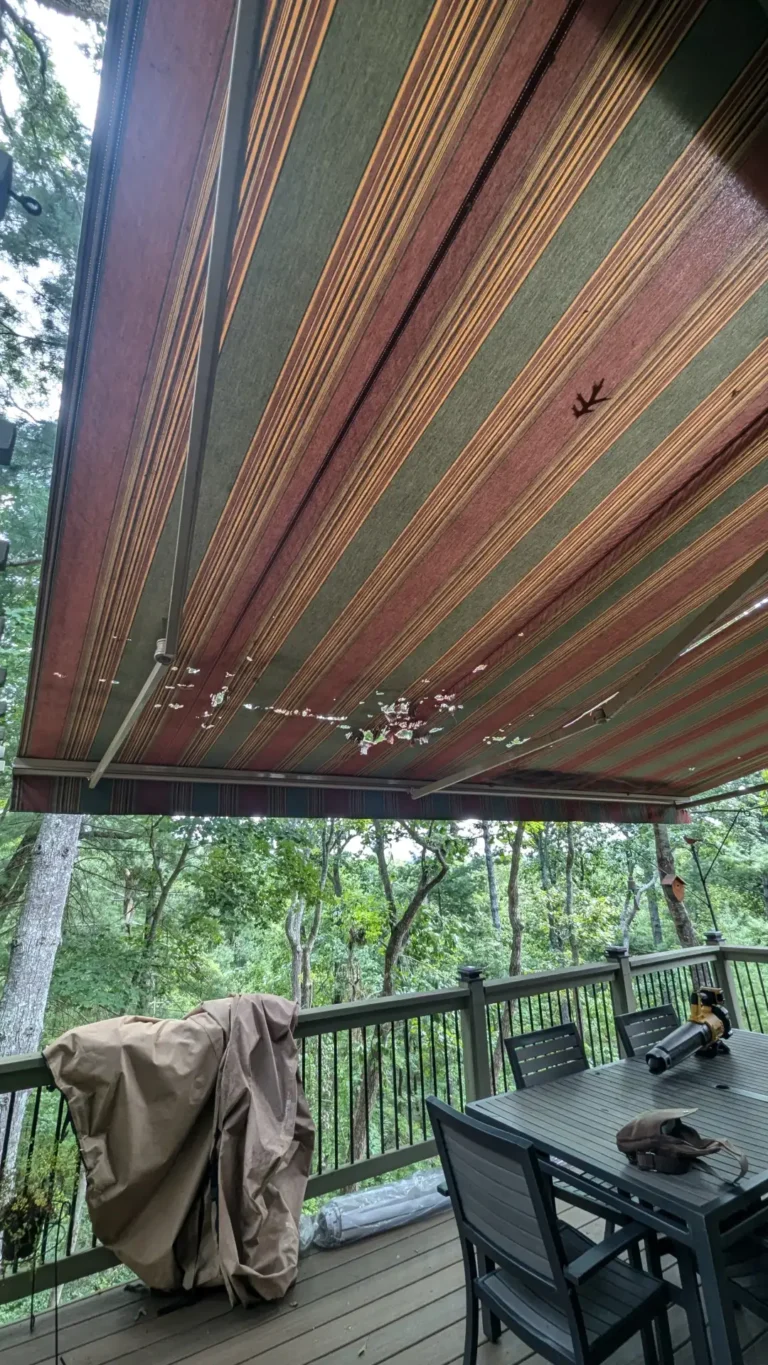 renew you old fabric recover of your retractable awning